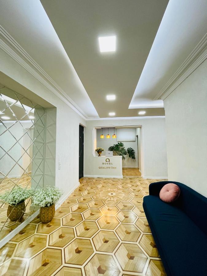 Quality Inn Tbilisi Bagian luar foto