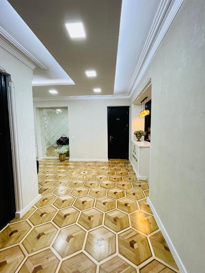 Quality Inn Tbilisi Bagian luar foto