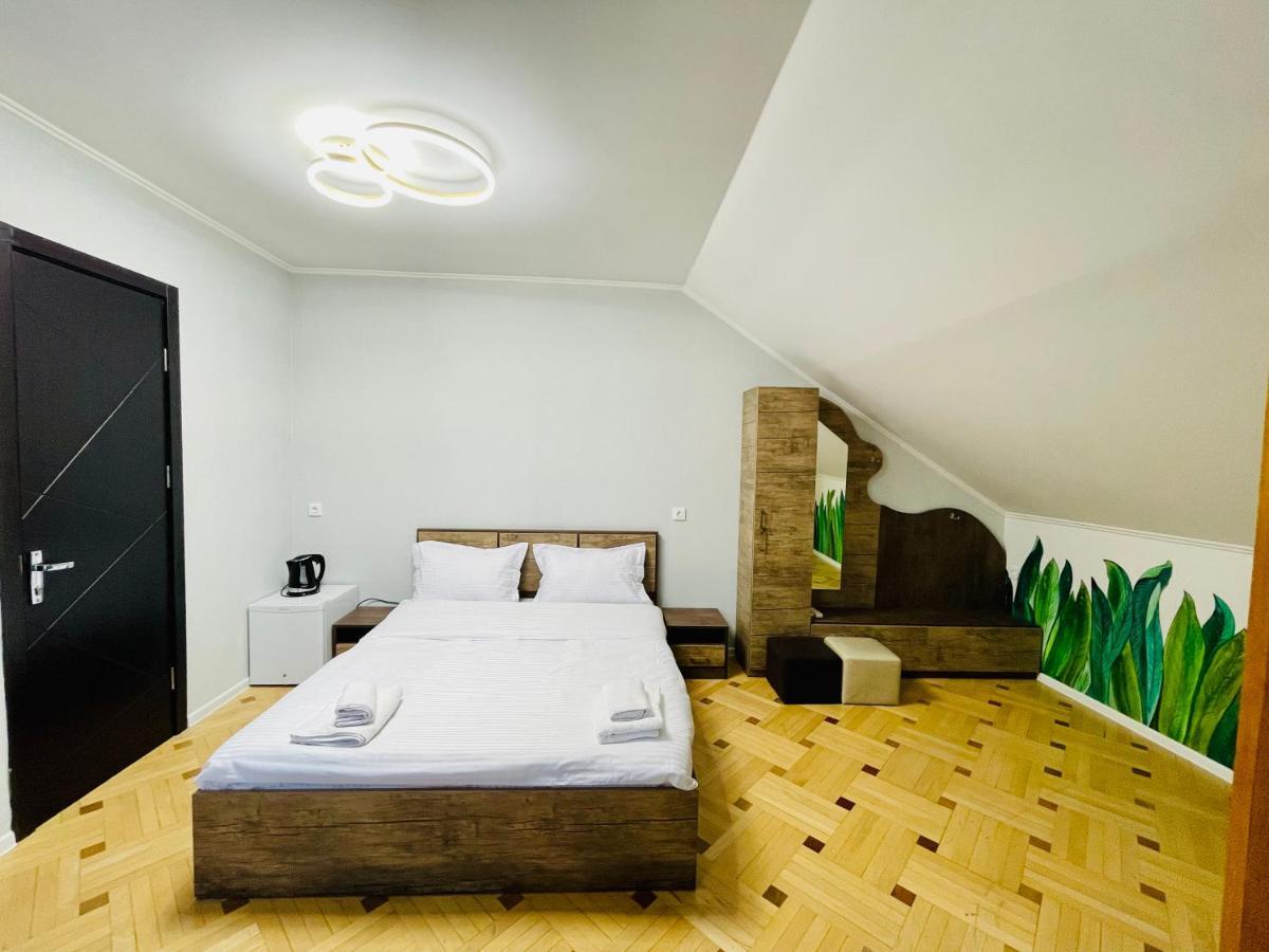 Quality Inn Tbilisi Bagian luar foto