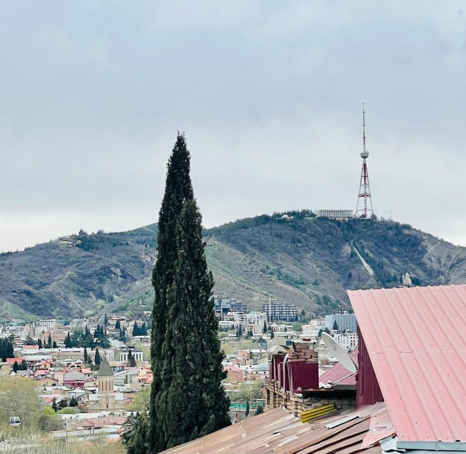 Quality Inn Tbilisi Bagian luar foto