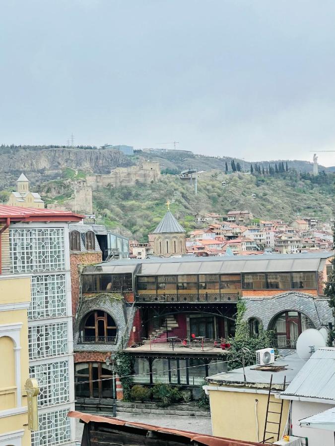Quality Inn Tbilisi Bagian luar foto
