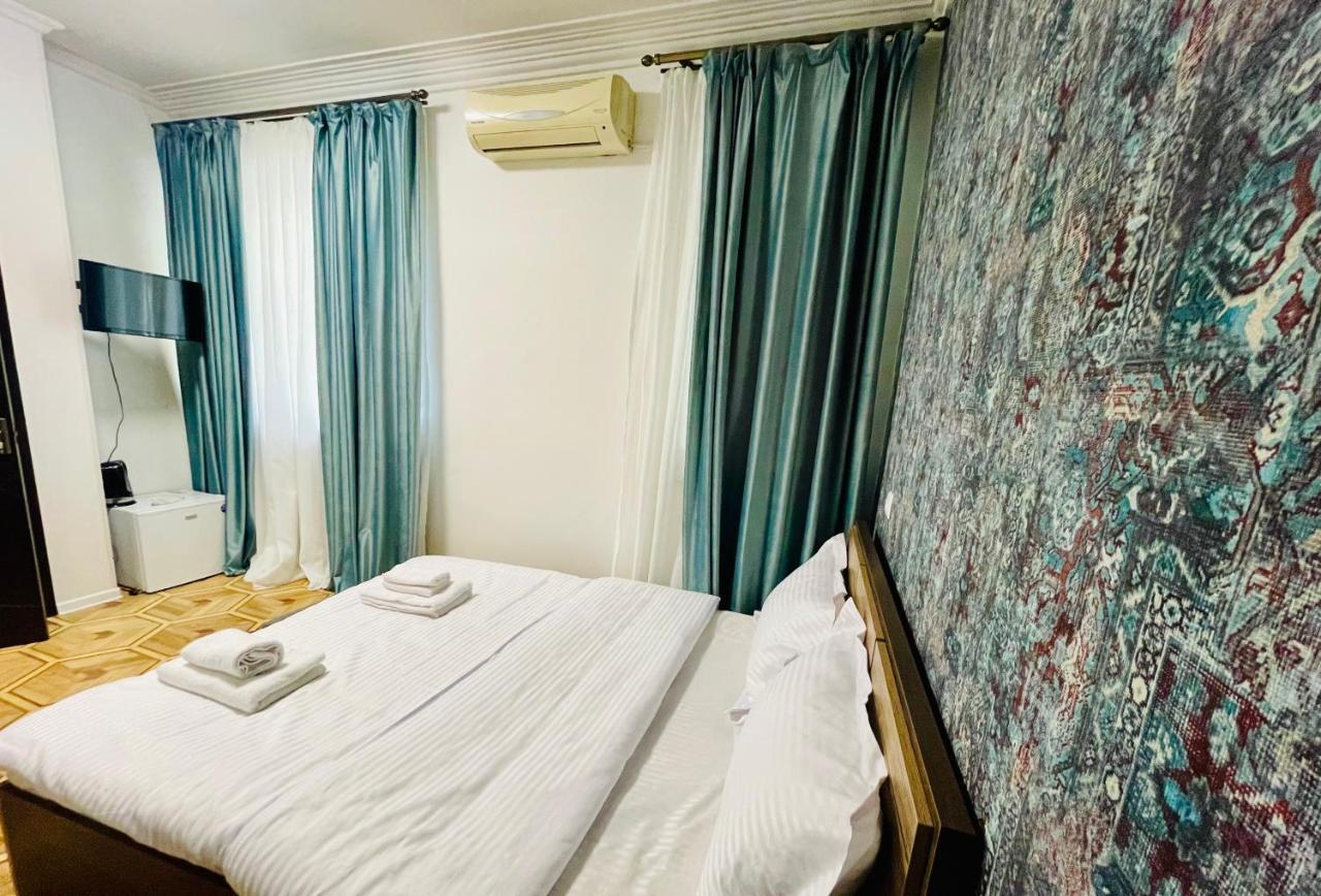 Quality Inn Tbilisi Bagian luar foto