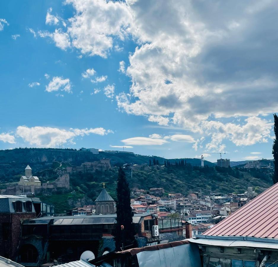 Quality Inn Tbilisi Bagian luar foto